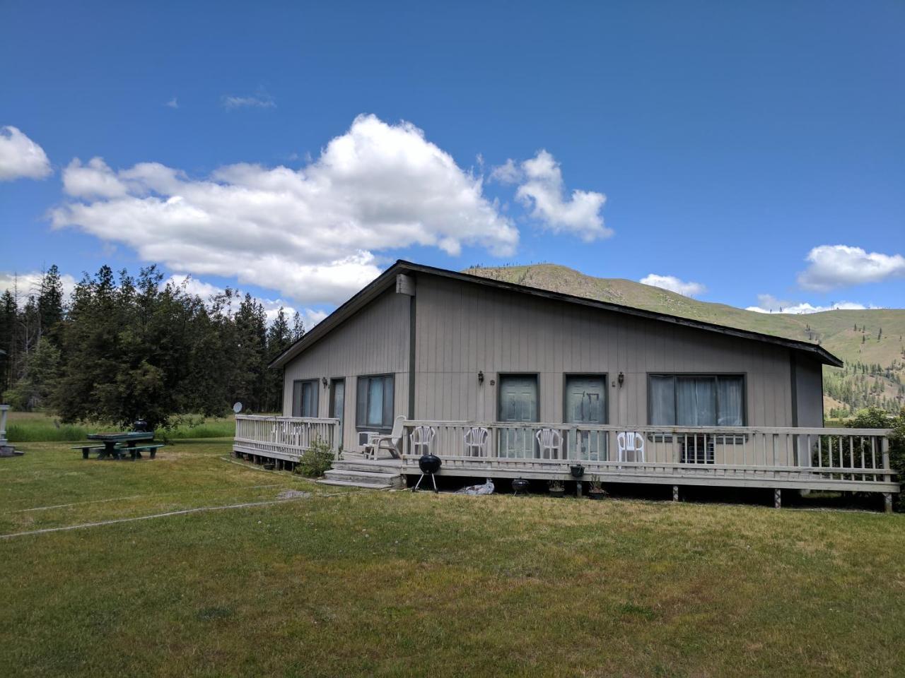 Rock Creek Mercantile & Motel Clinton Exterior foto